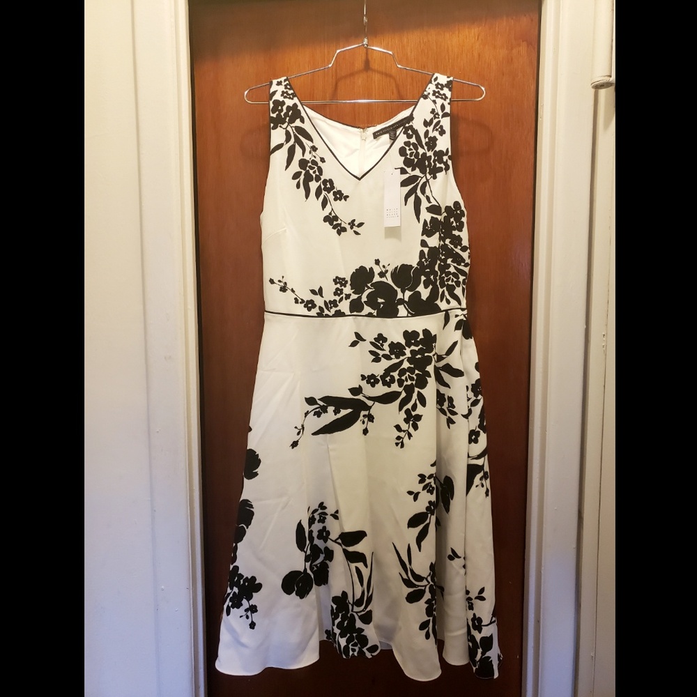 BRAND NEW Sleeveless Floral Dress